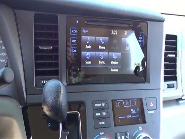 2017 Toyota Sienna LE